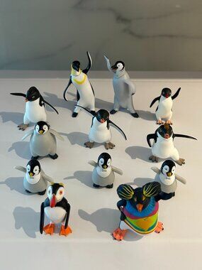 Happy Feet 2 Figurines - Collection of 12